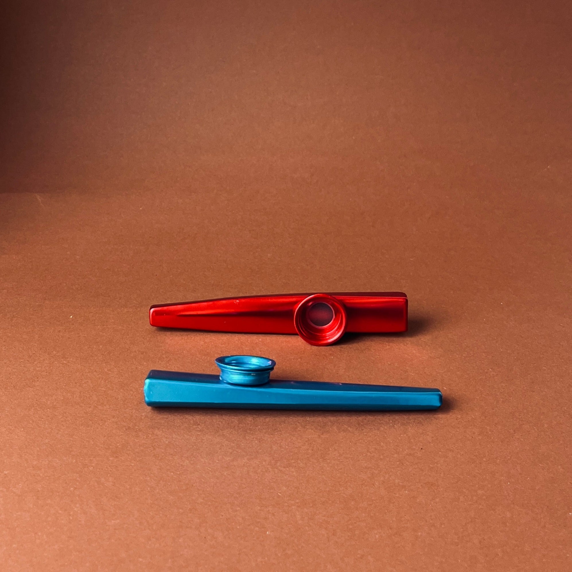 Tin Kazoo blue - red