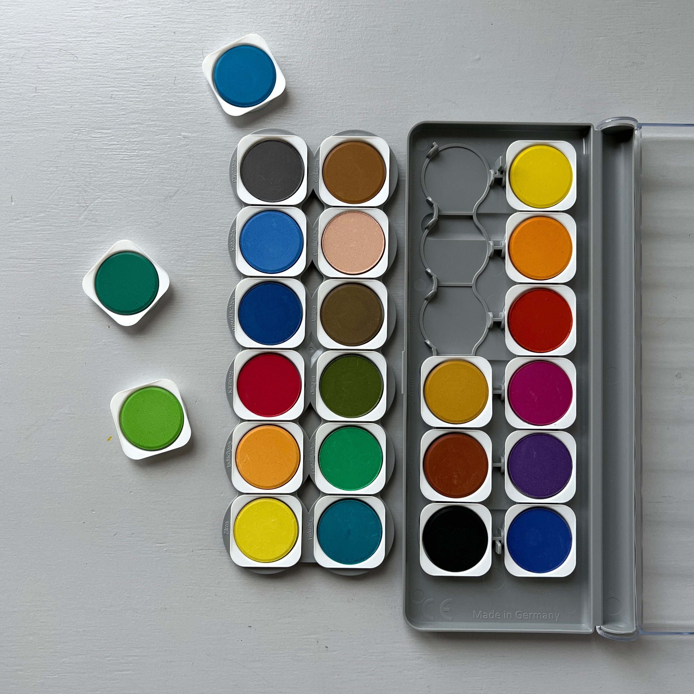 Paint box 24 colours