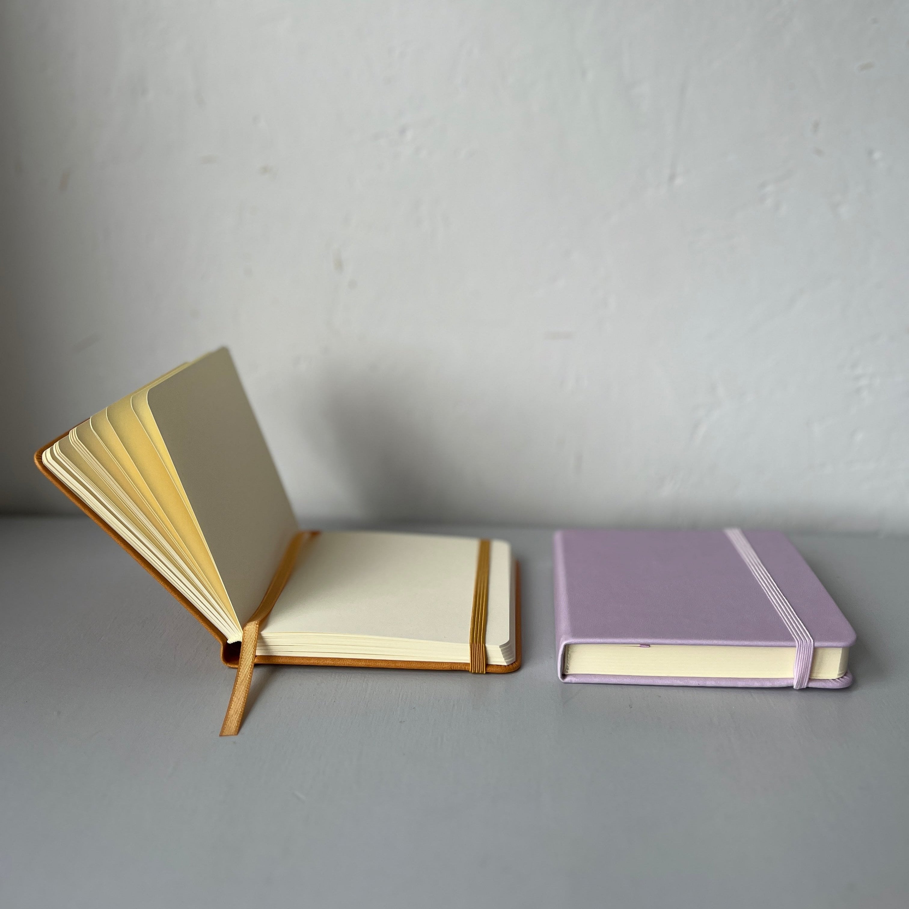 Drawing book - 2 colours - 2 sizes