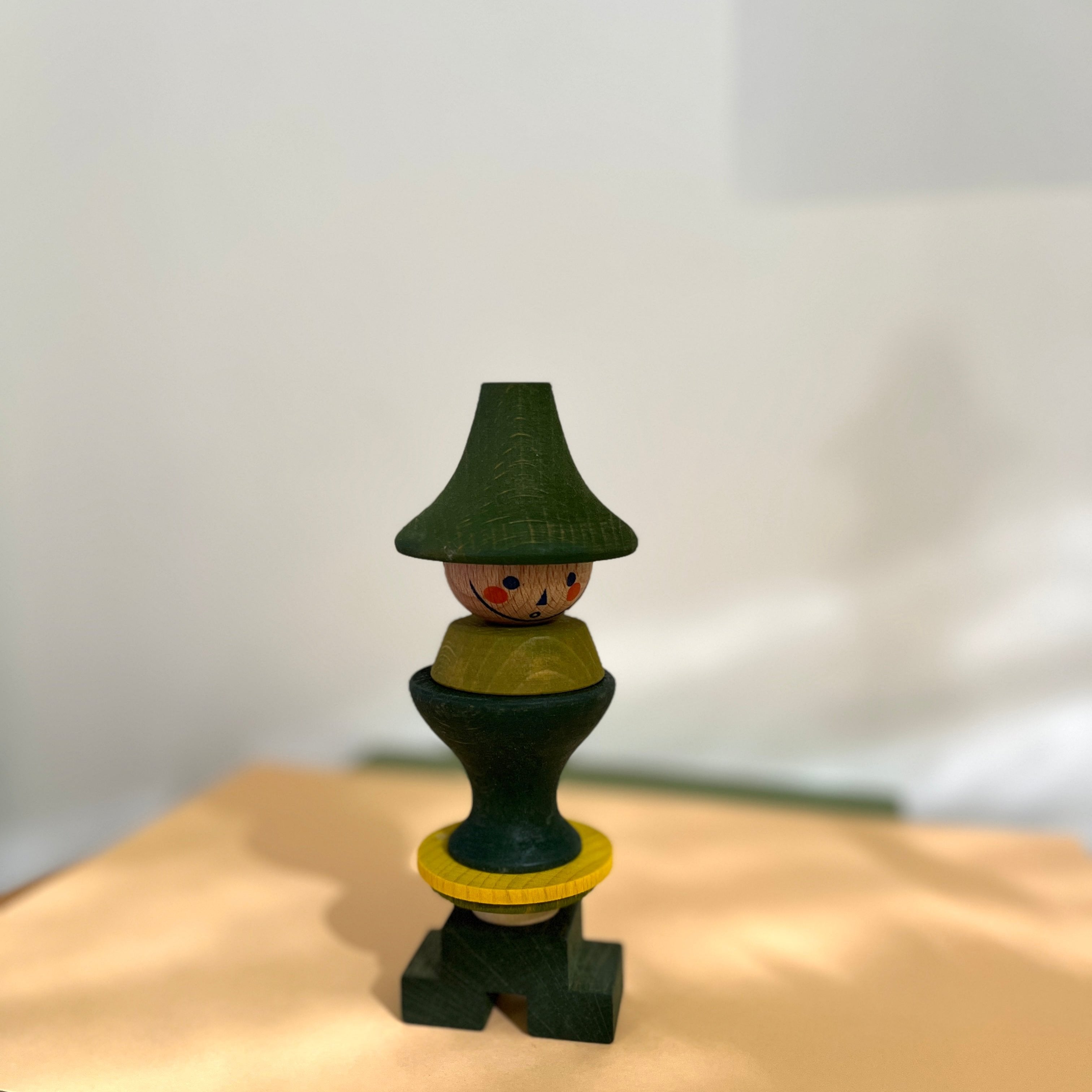 Wooden stacking toy green