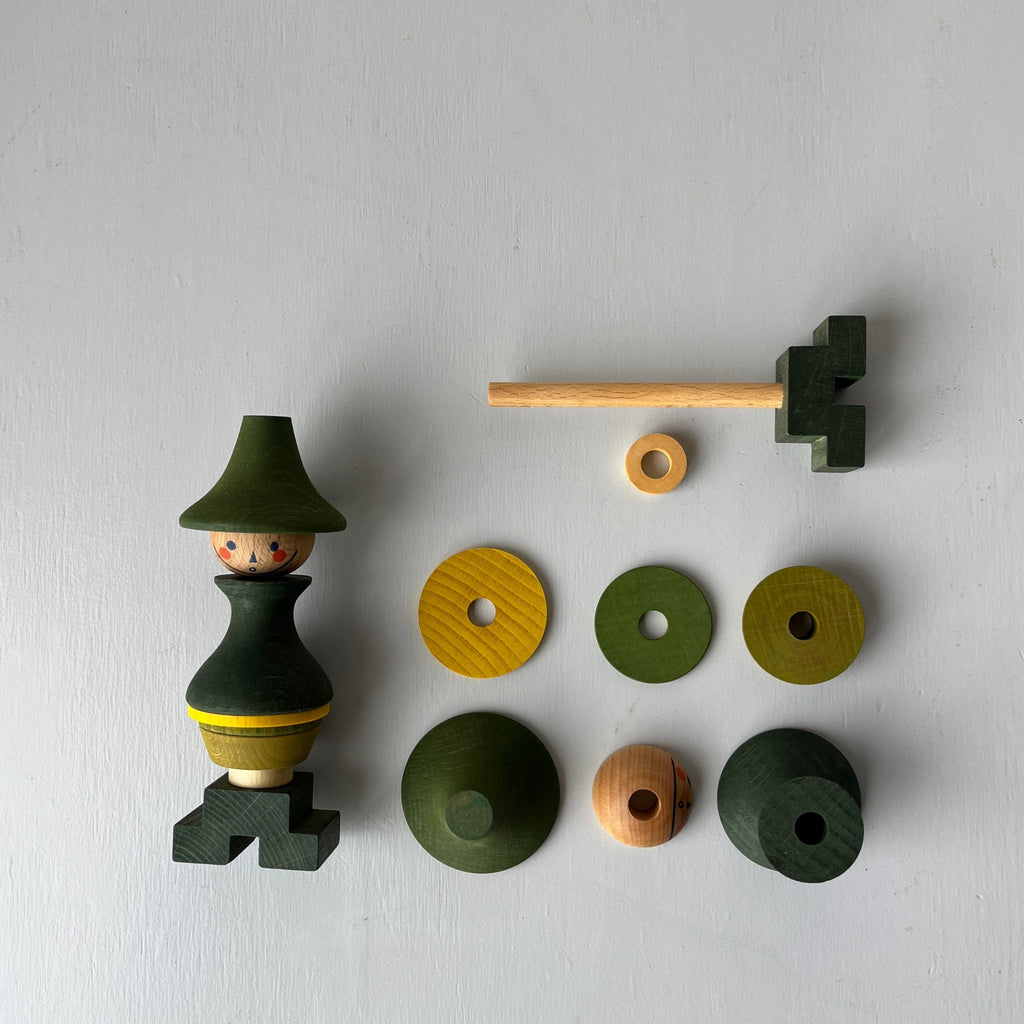 Wooden stacking toy green