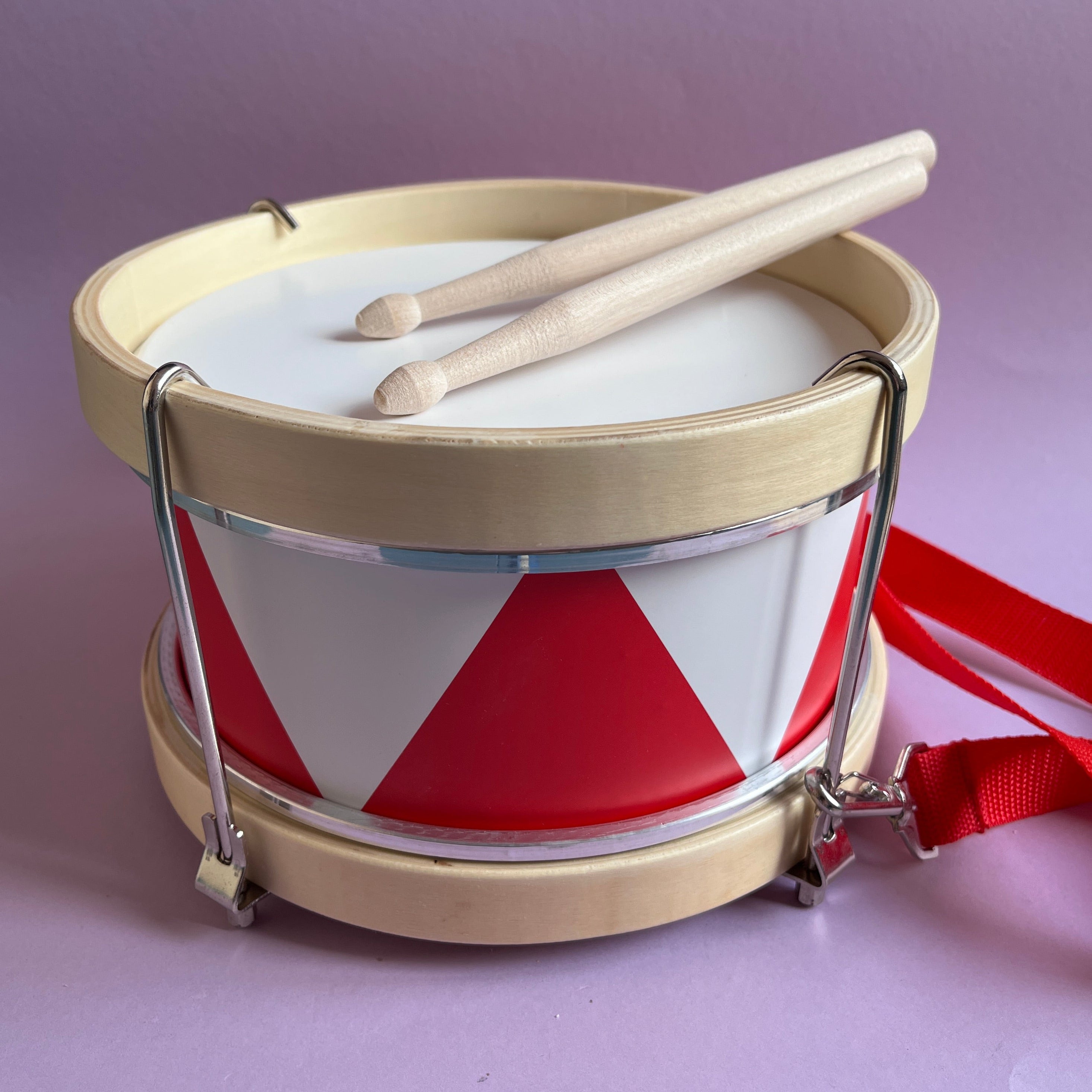 Wooden drum red and white
