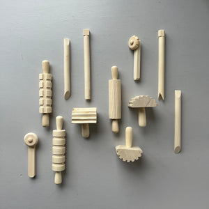 Clay or sand sculpting set