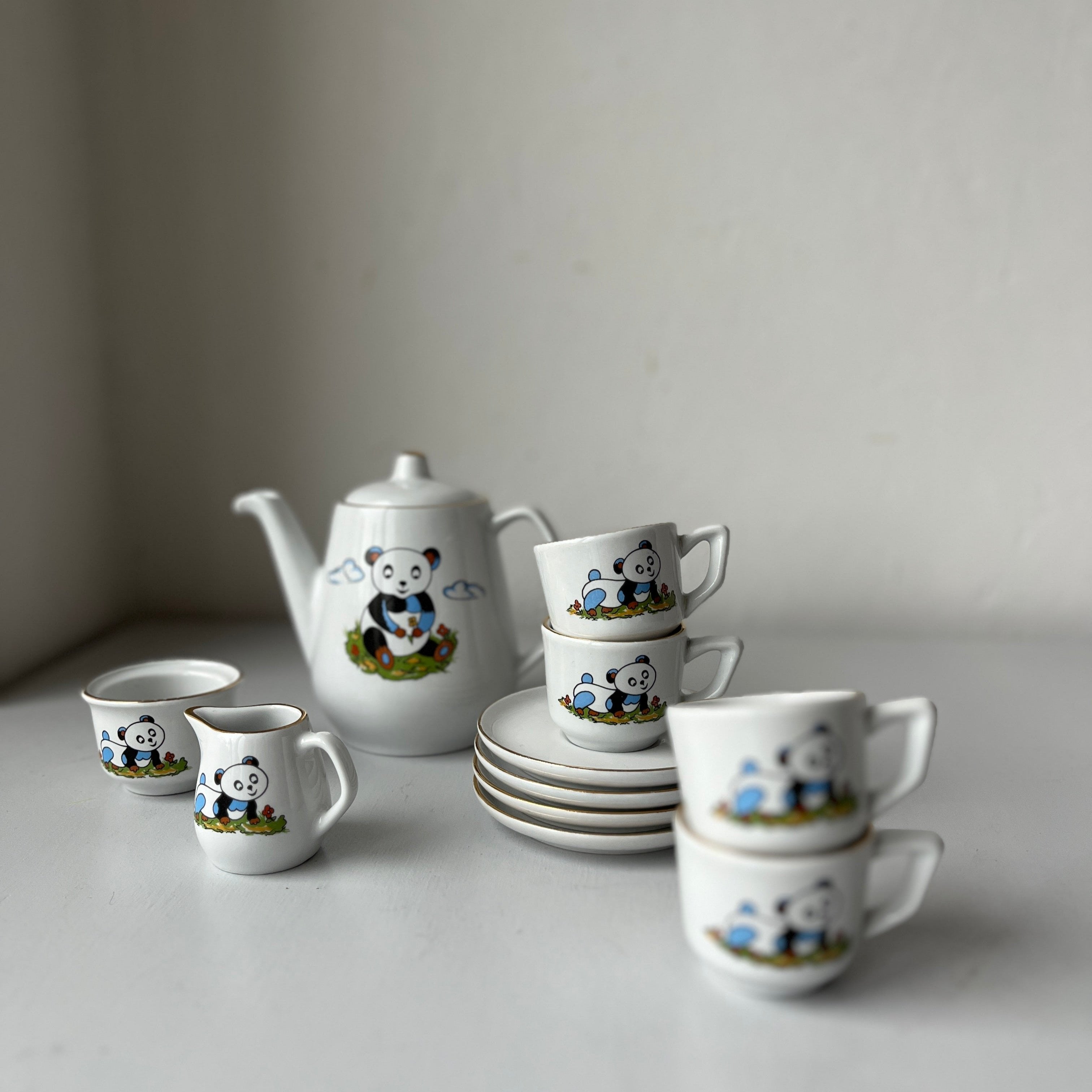 Little ceramic play tea set