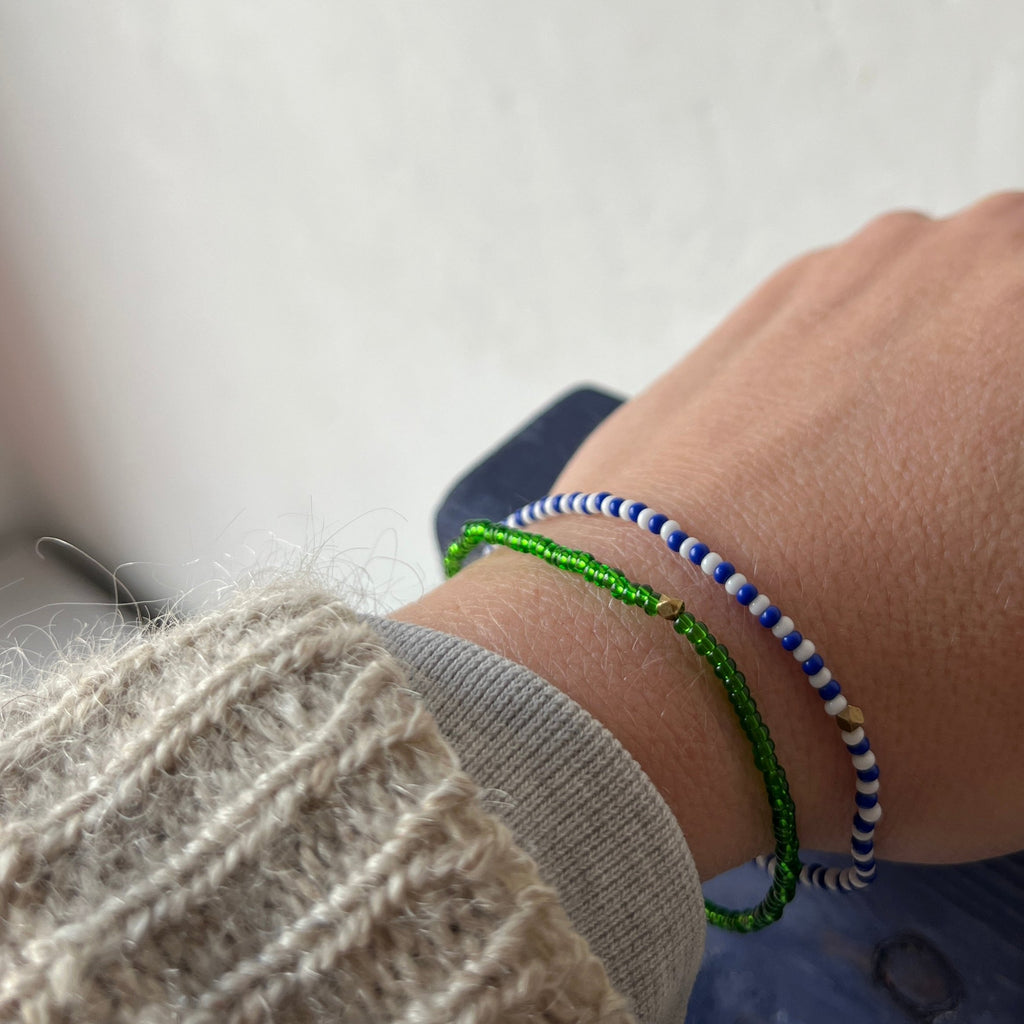 Beaded Masai bracelet blue and white dot