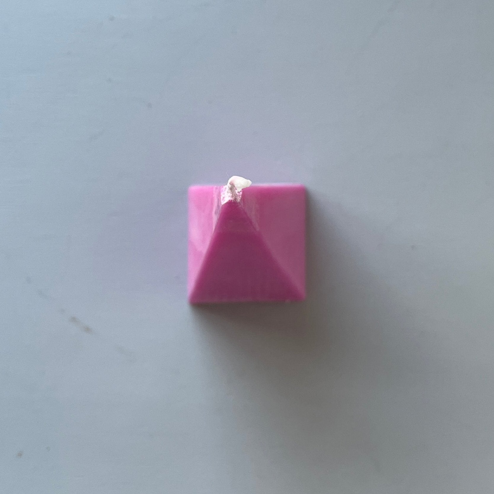 Piramide candle - Candy pink