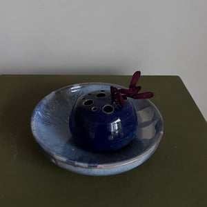 Ceramic flower stand and bowl