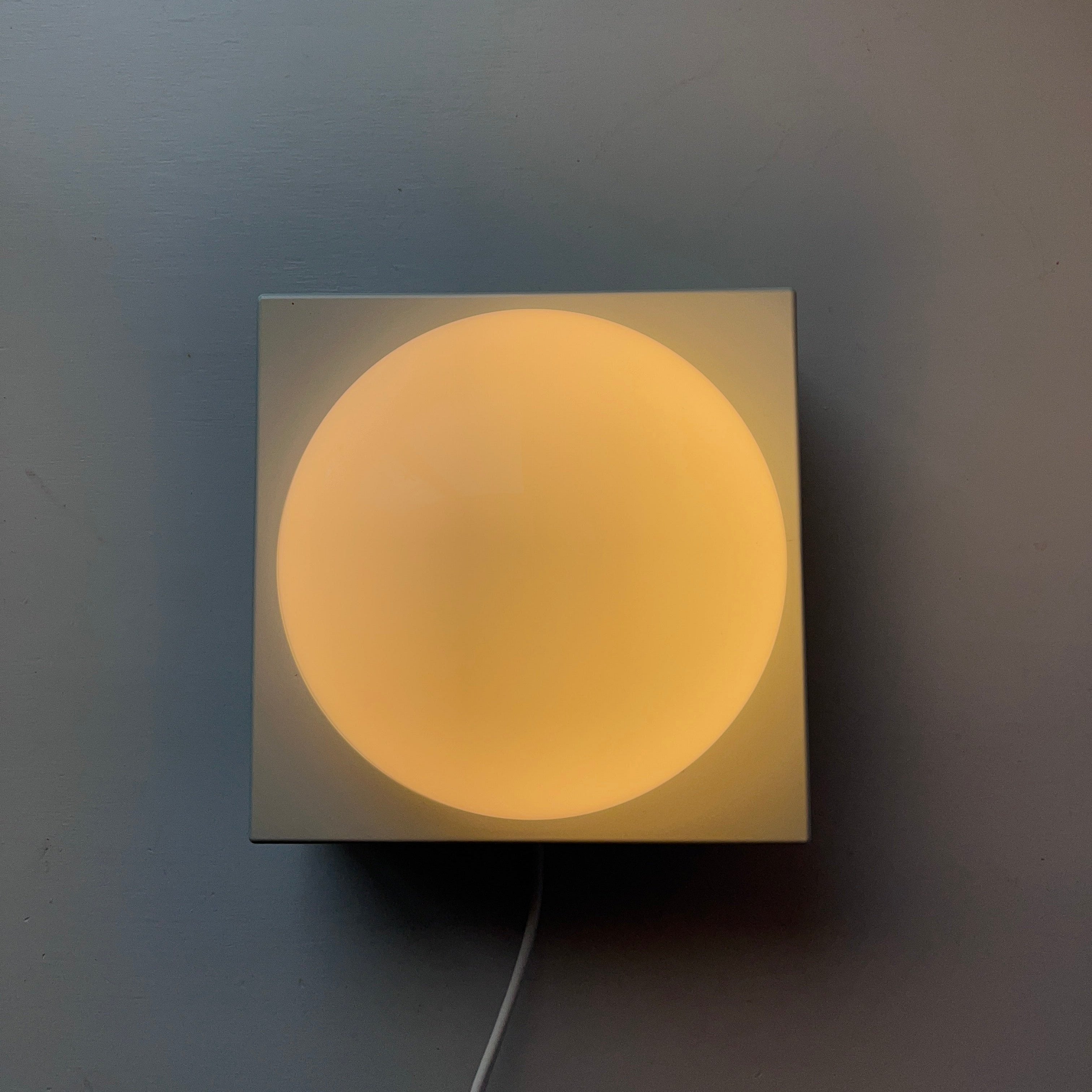 Ball light