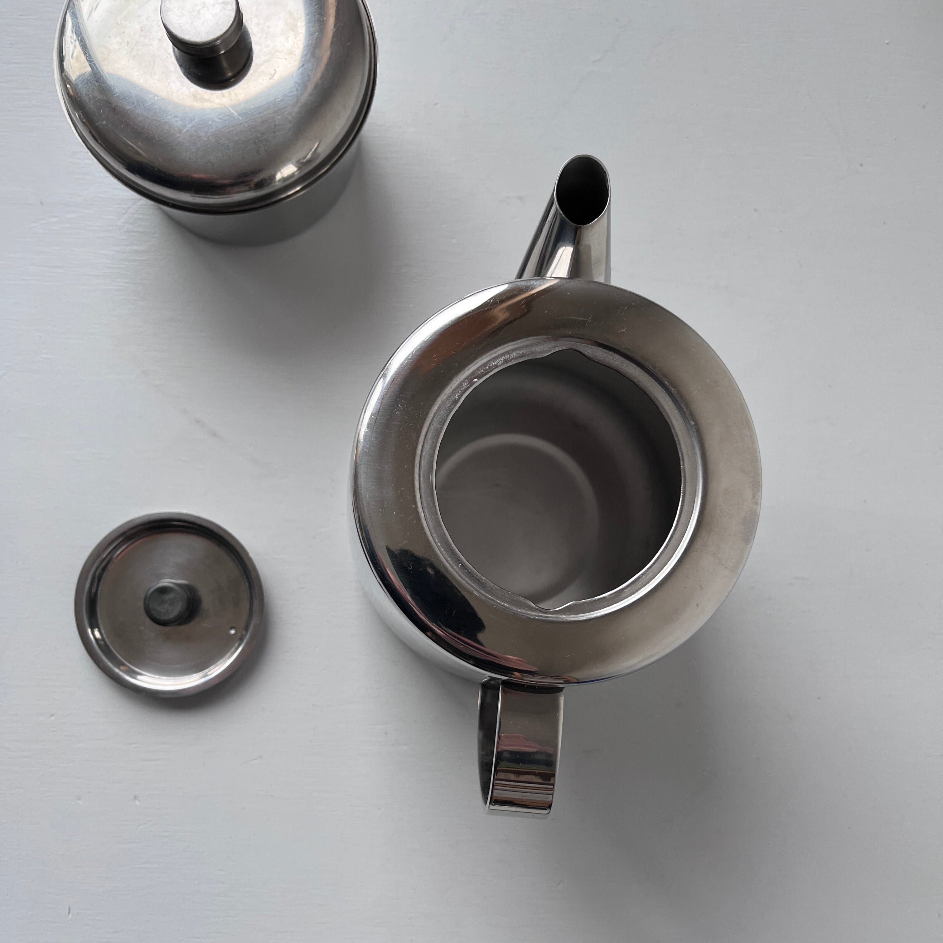 Stainless steel teapot + sugarpot