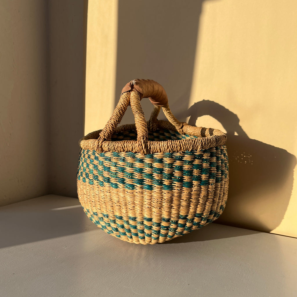 Seagrass basket small No. 7