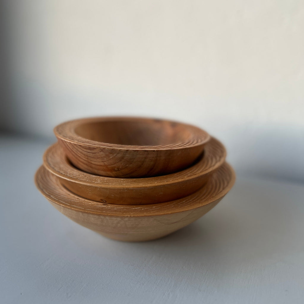 3 wooden vintage bowl