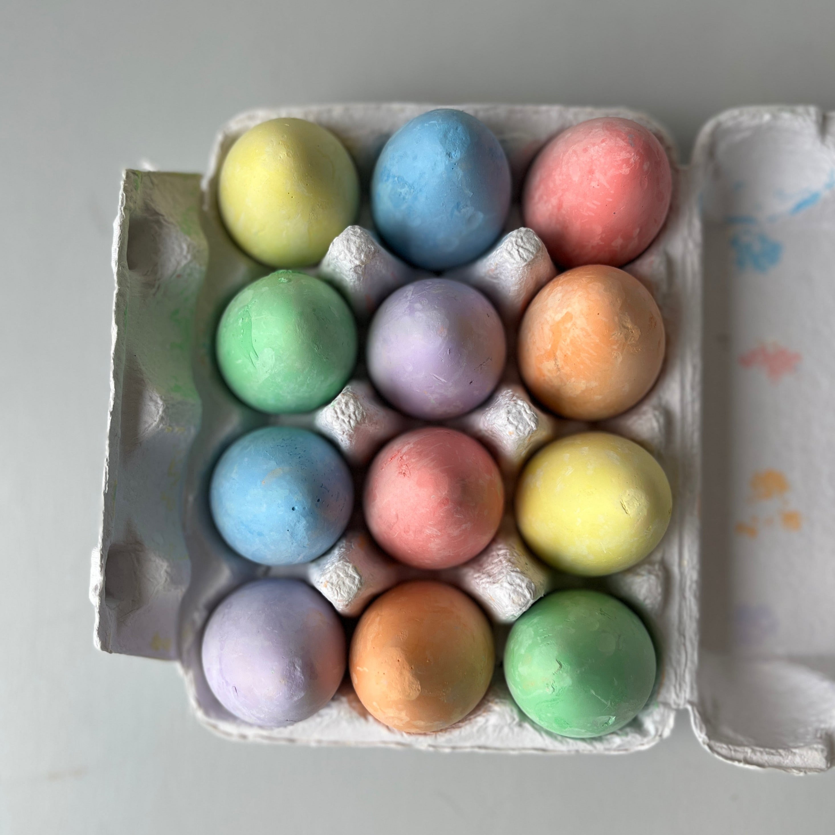 Colouring chalk eggs 12 pieces
