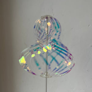 Iridescent spinner