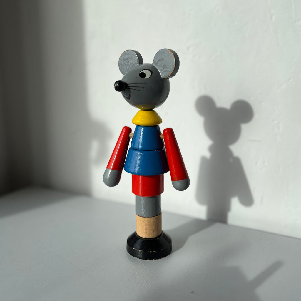 Wooden vintage stacking mouse