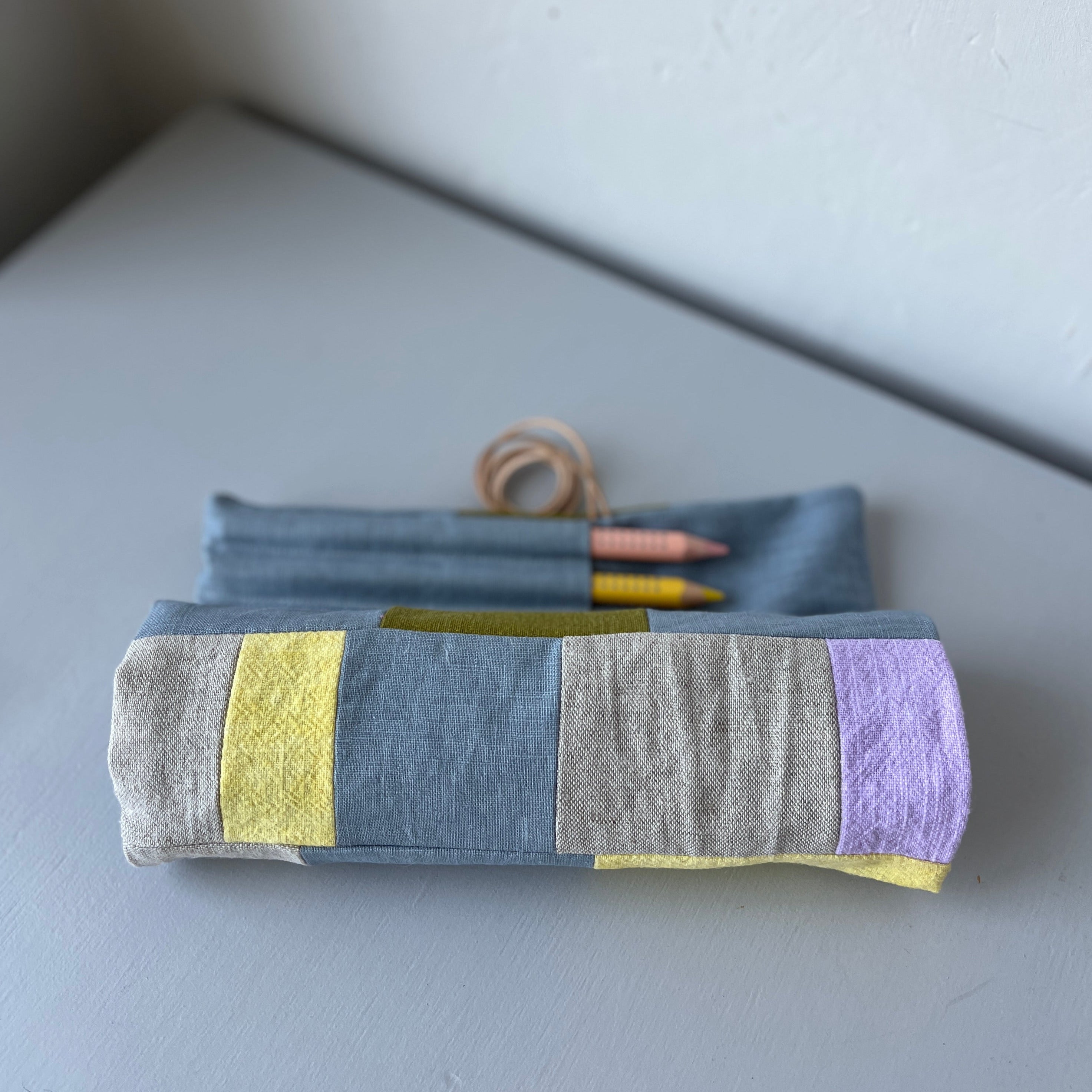 Linen pencil case patchwork Grey - Green - Lila