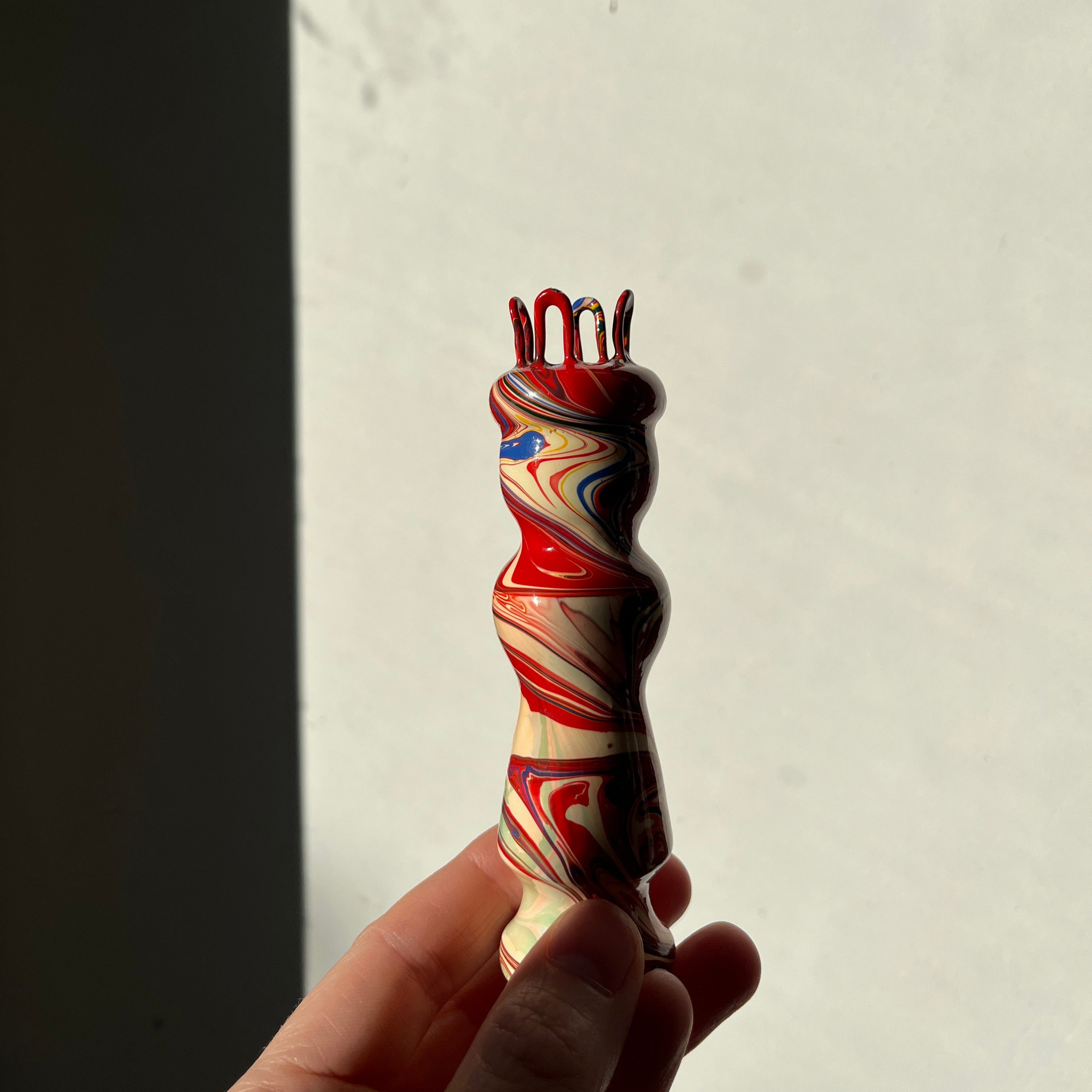 Marbled knitting spool