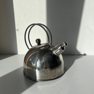 Stainless steel kettle by Demeyere