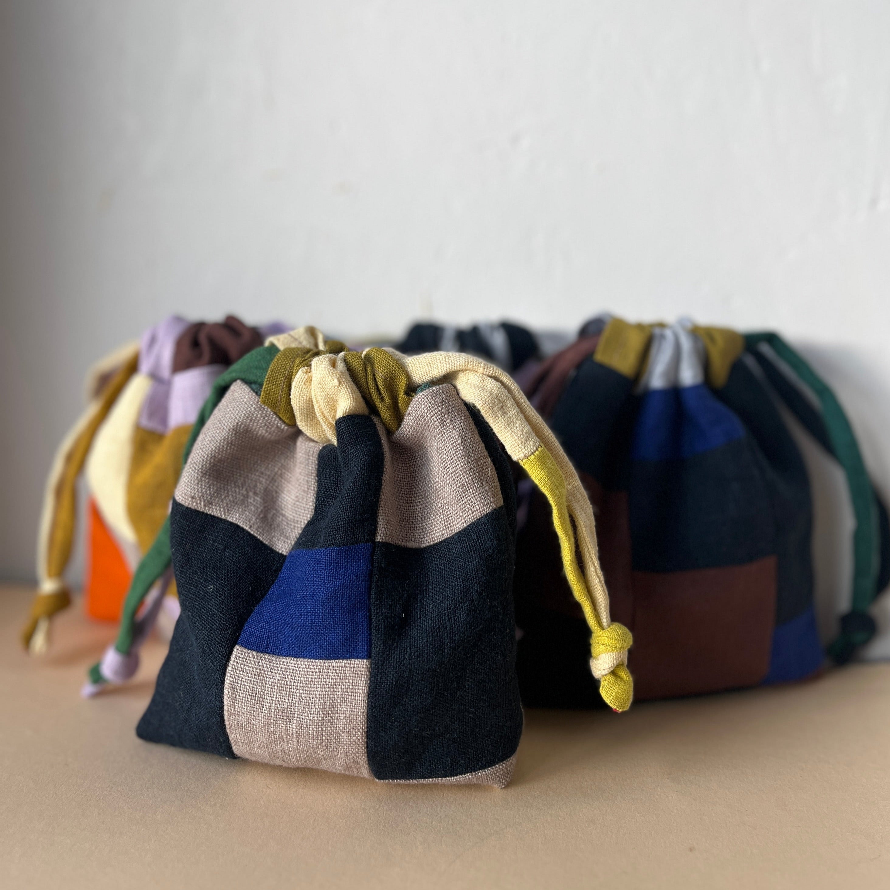 Linen patchwork treasure bag Dark blue - Natural