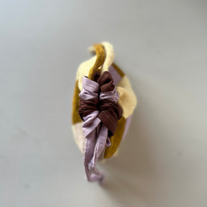 Linen patchwork treasure bag Lila - Butter yellow