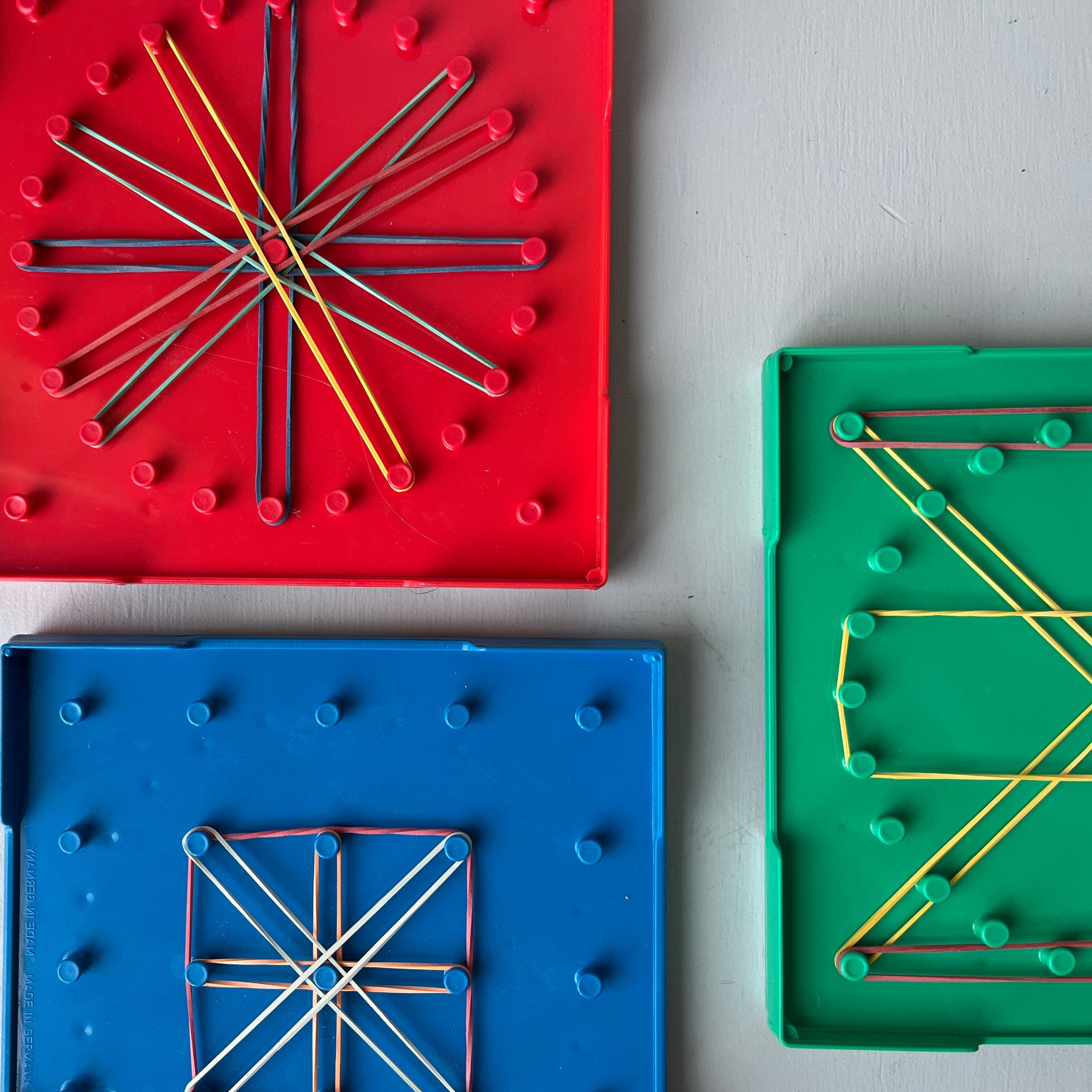 Geoboard dubble sided 6 colours