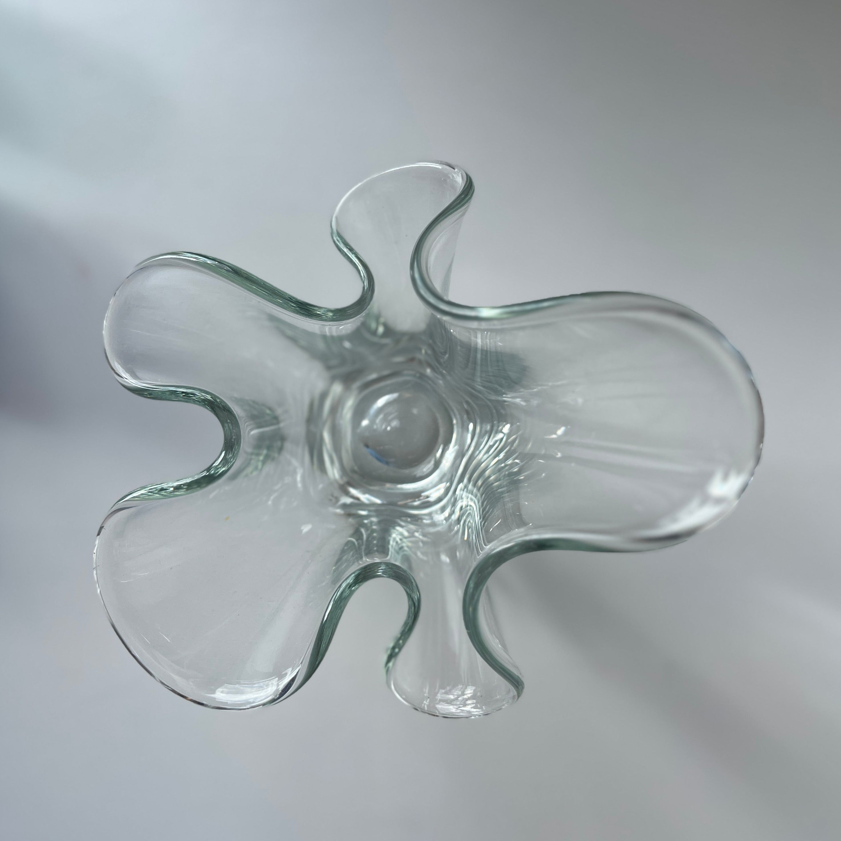 Vintage glass handkerchief vase