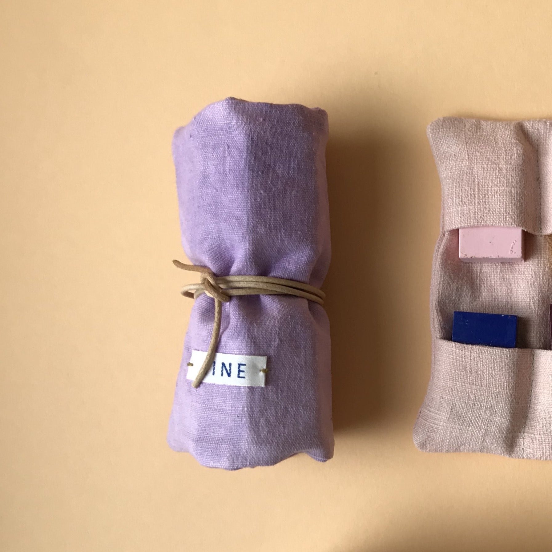 Linen case with 8 Stockmar blocks in Blush, Lilac or Natural