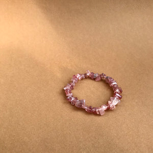 Gemstone bracelet strawberry quartz