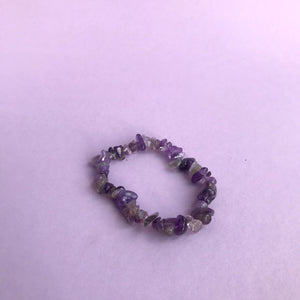 Gemstone bracelet amethyst chips